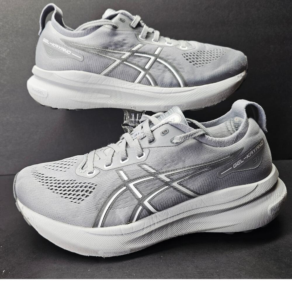 Asics Women 9.5 Comfy footwear